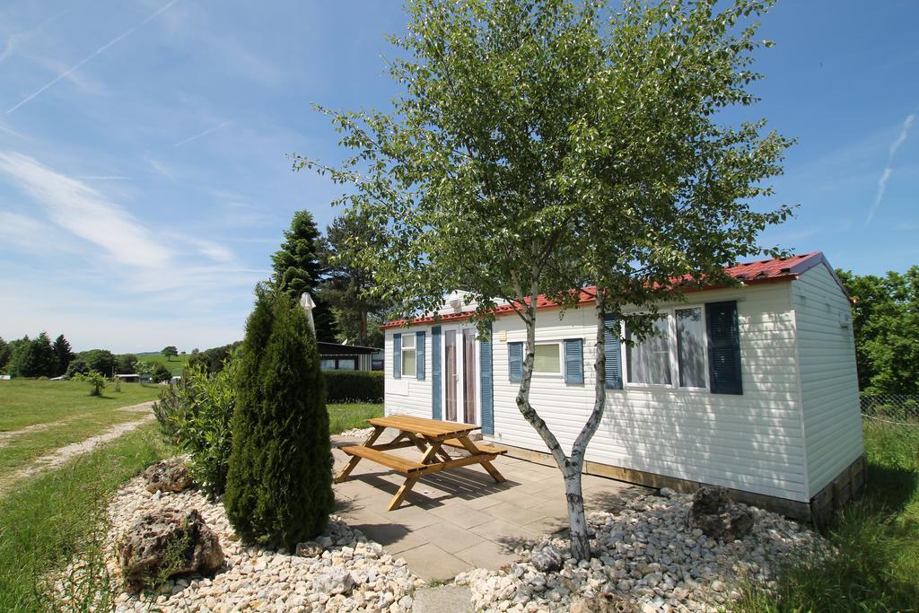 Azur Camping Schwaebische Alb Sonnenbühl エクステリア 写真